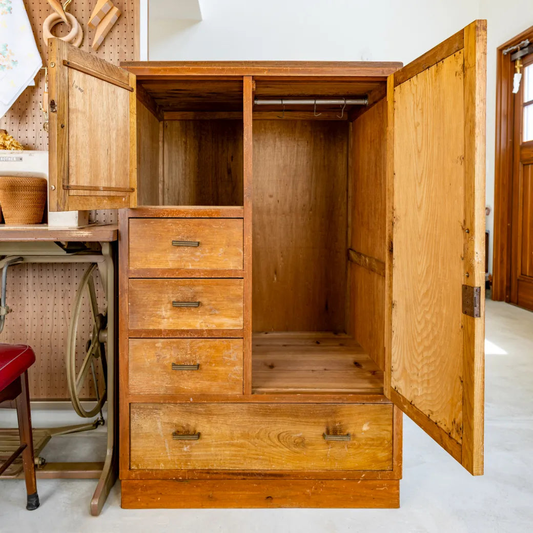 趣のあるタンス – 古道具オールドニュー商會 趣のあるタンス – 古道具オールドニュー商會